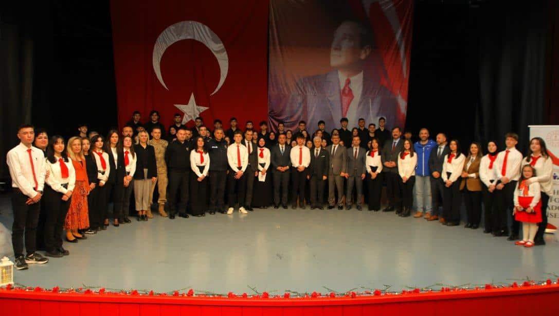 İstiklal Marşının Kabulü ve Mehmet Akif Ersoy´u Anma Günü Dolasıyla Program Düzenlendi