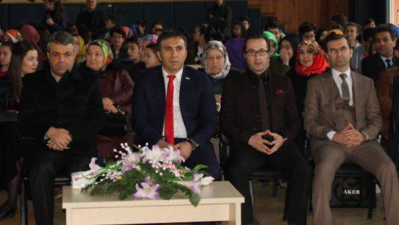 Cahit Zarifoğlu Anadolu Lisesi koordinatörlüğünde gerçekleştirilen 2. Ortaokullar Arası Matematik Olimpiyatı yarışmasında dereceye girenlere ödülleri törenle verildi.