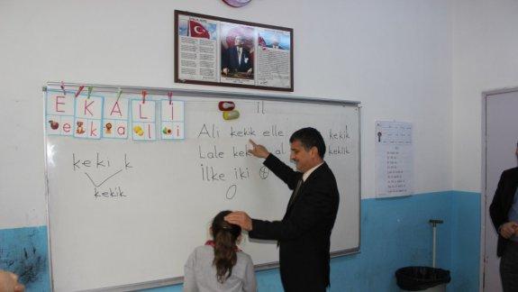     Fatsa İlçe Milli Eğitim Müdürü Saygın ATİNKAYA,   Hatice Bahaettin Şener İlkokulunu ziyaret etti.