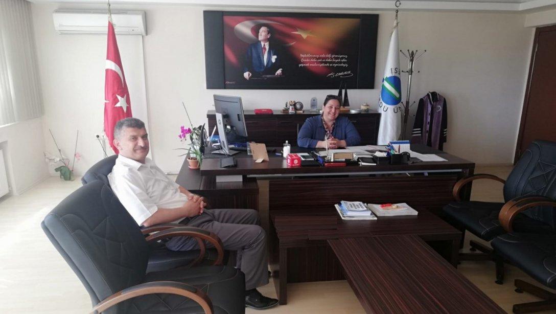 İlçe Milli Eğitim Müdürümüz Saygın Atinkaya, Fatsa Deniz Bilimleri Fakültesi Dekanı Prof. Dr. Bahar KARAKAYA TOKUR'u makamında ziyaret etti.                                    