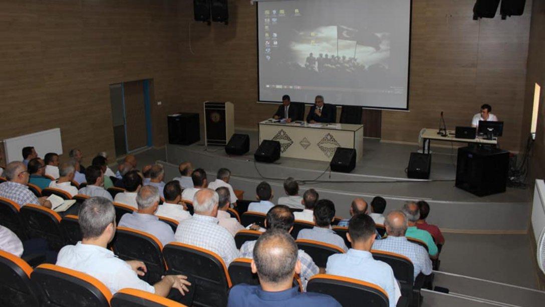 2018-2019 Eğitim Öğretim Yılı Değerlendirme Toplantısı Fatsa Kaymakamımız Sayın Mehmet Yapıcı'nın Başkanlığında Fatsa Fen Lisesi Toplantı Salonunda Yapıldı. 