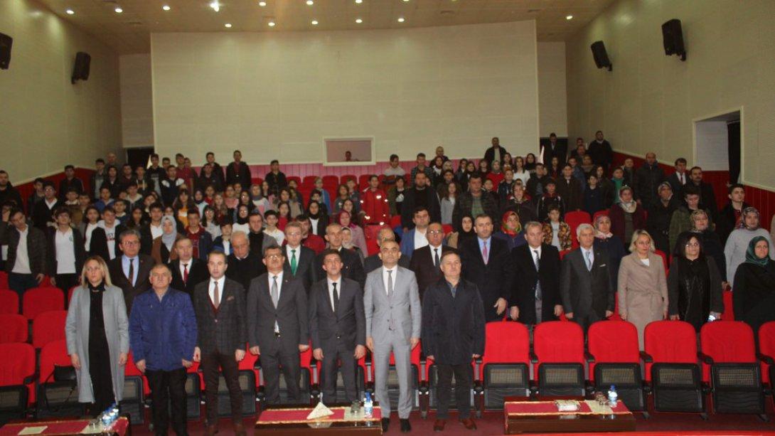 Milli Şairimiz Mehmet Akif Ersoy'u Anma Günü Dolayısıyla Fatsa Belediye Kültür Sarayında Program Düzenlendi. 