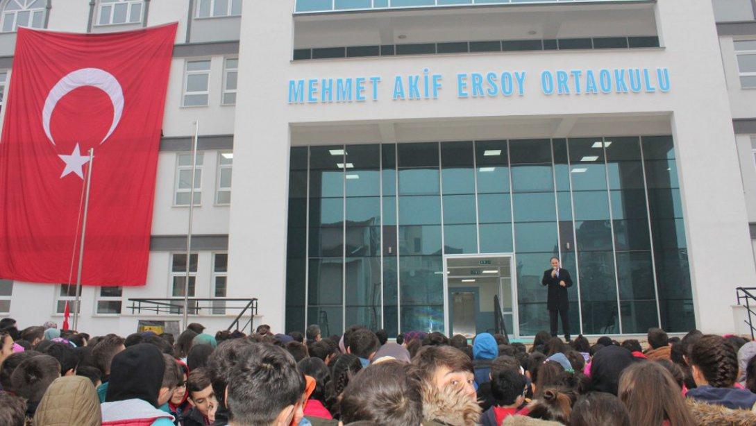 Mehmet Akif Ersoy Ortaokulu Yeni Binasına Taşındı.