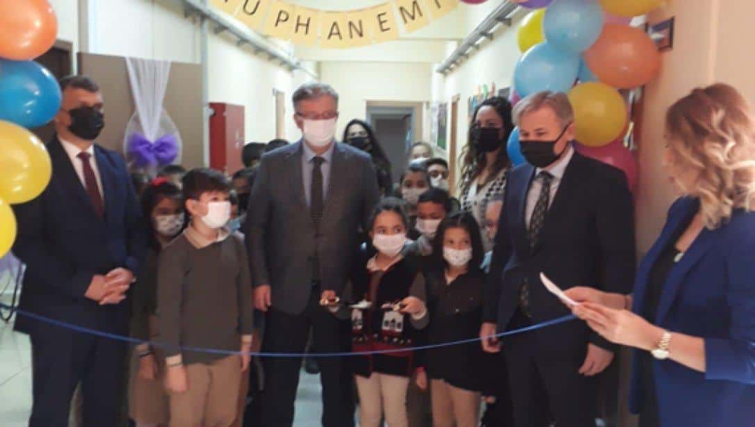 Şehit Sercan Öklük İlkokulu 4006 TÜBİTAK Bilim Fuarı Sergisi Açılışı Yapıldı