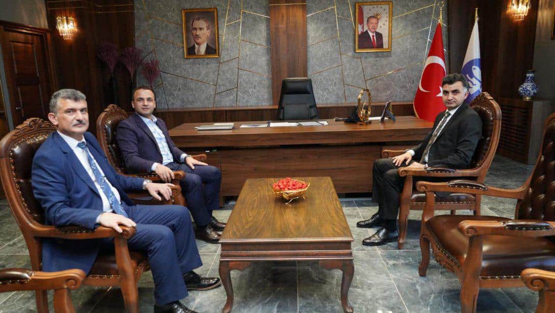 İl Milli Eğitim Müdürümüz Mehmet Fatih Vargeloğlu, Fatsa Belediye Başkanı İbrahim Etem Kibar'a Ziyarette Bulundu