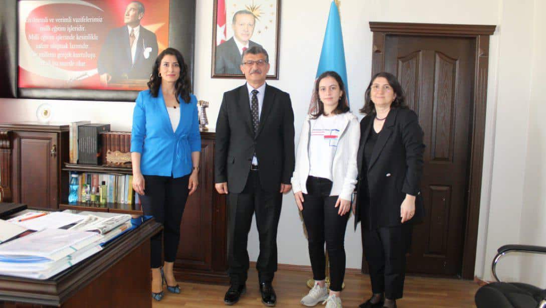 Fatsa Bahçeşehir Fen Lisesi İdarecilerinden İlçe Millî Eğitim Müdürümüz Saygın Atinkaya'yı Ziyaret Ettiler 