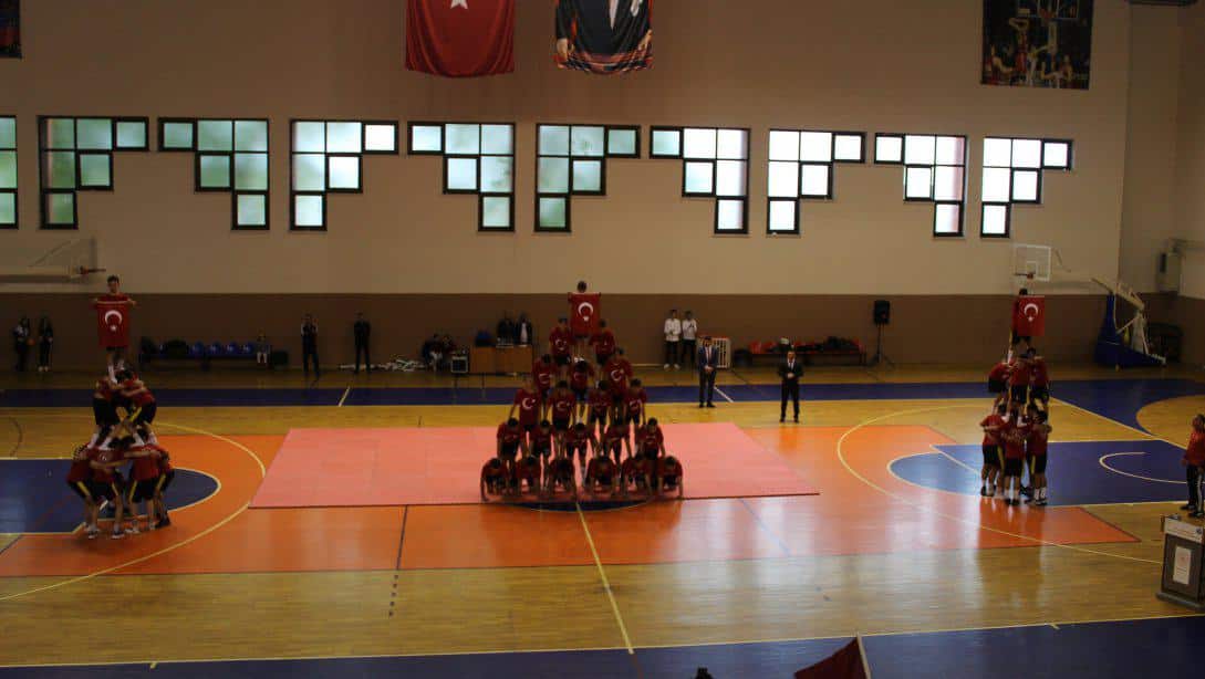 19 Mayıs Atatürk'ü Anma, Gençlik Ve Spor Bayramı'nın 103. Yıl Dönümü, İlçemizde Törenlerle Kutlandı.