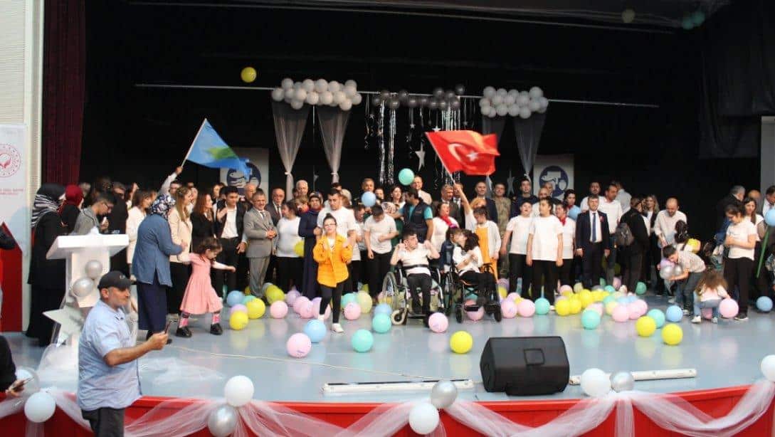 10-16 Mayıs Engelliler Haftası Dolayısıyla Fatsa Belediye Kültür Sarayında Program Düzenlendi.