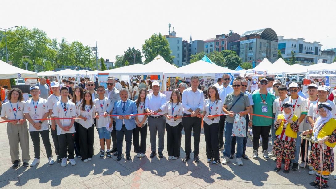 Fatsa İlçe Milli Eğitim Müdürlüğü 4006-C TÜBİTAK Bilim Fuarları Festivali Gerçekleştirildi.