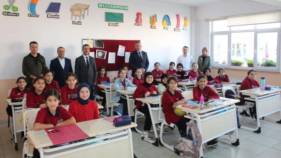 Müdürümüz Suat Evin Fatsa Anadolu Kız İmam Hatip Lisesi Fen ve Sosyal Bilimler Proje  Okulu Öğretmen ve Öğrencileriyle Bir Araya Geldi 