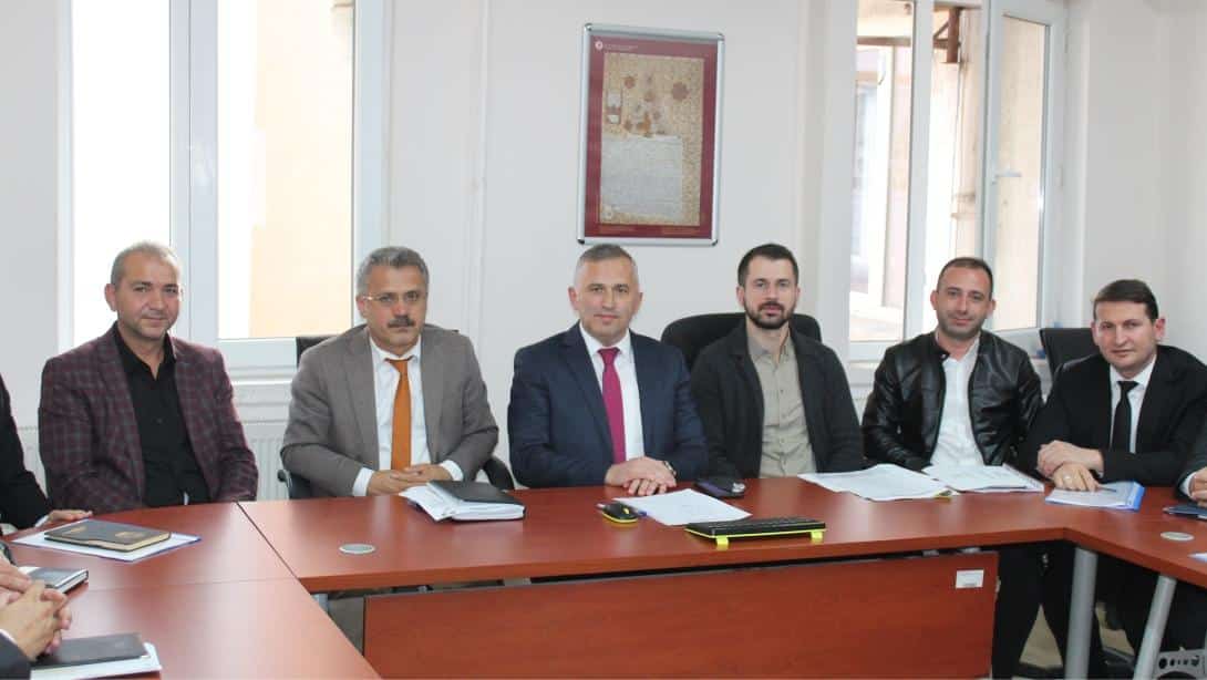 LGS (Liselere Geçiş Sınavı) Hazırlık Çalışmaları Değerlendirme Toplantısı Yapıldı. 