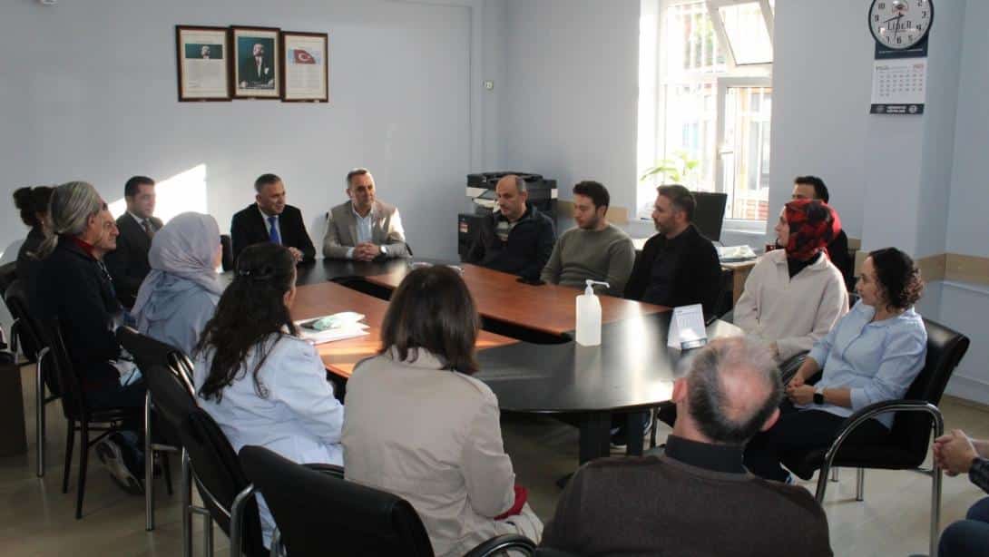 İlçe Millî Eğitim Müdürümüz Suat Evin Atatürk Denizcilik Mesleki ve Teknik Anadolu Lisesini Ziyaret Etti 